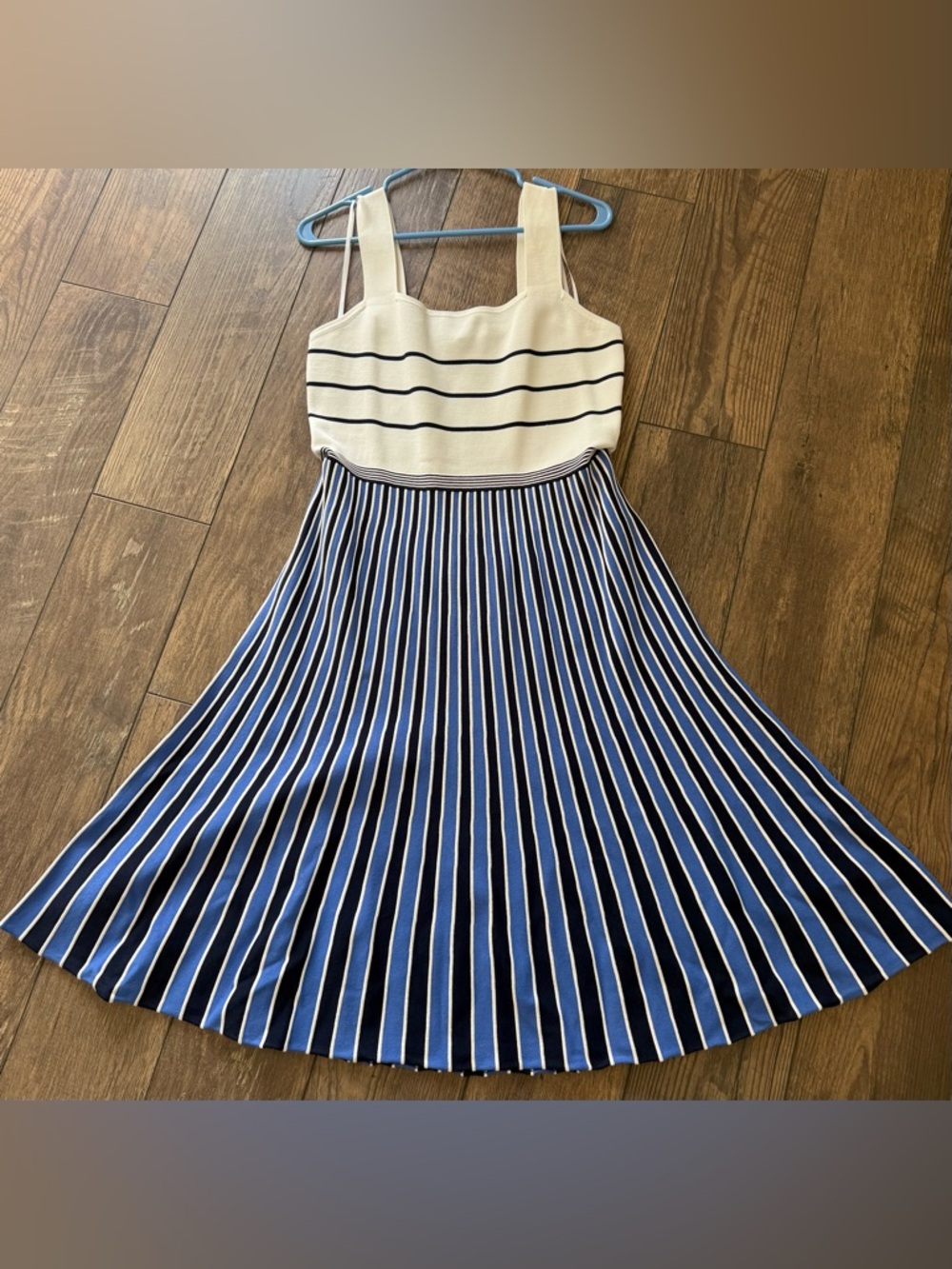 New with label DVF blue and white striped dress size L